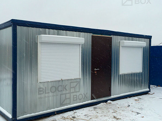 Офисный блок-контейнер с рольставнями на окнах - фото проекта